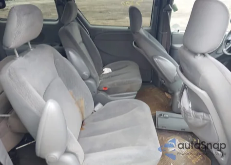 2004 Dodge Caravan Sxt from USA, damaged, VIN 1D4GP45R24B506449